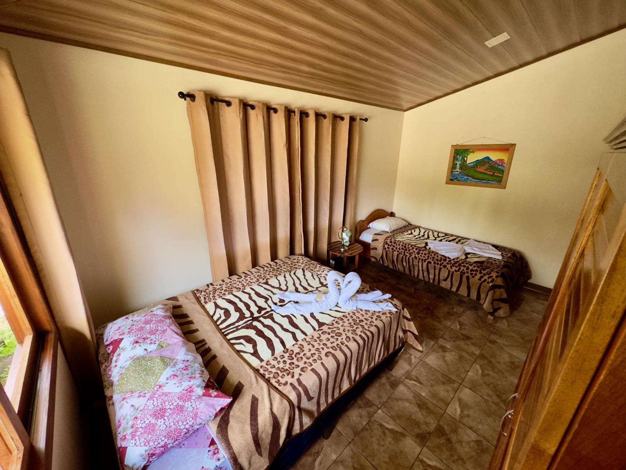 Апартаменты Cabina Monteverde Soan De Montana Экстерьер фото