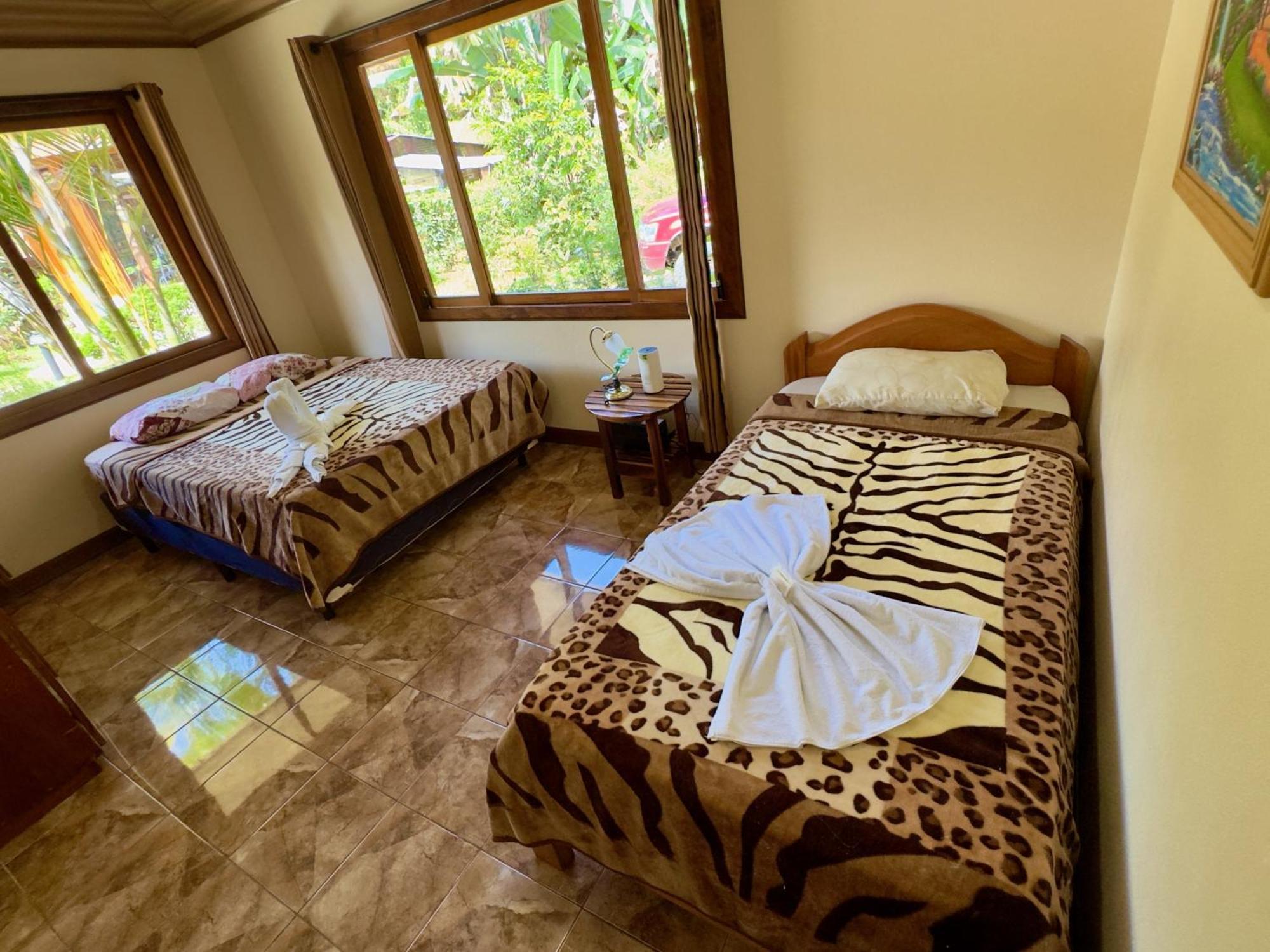 Апартаменты Cabina Monteverde Soan De Montana Экстерьер фото
